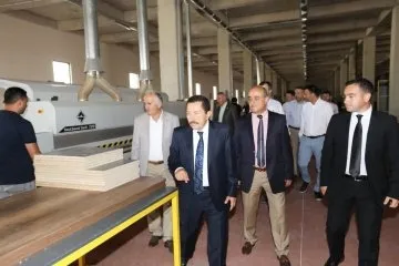 Devlet Erkanı Adapazarı Fabrikamıza Ziyarette Bulundu