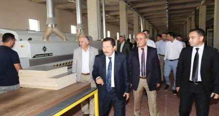 <font color='#000000'>Devlet Erkanı Adapazarı Fabrikamıza Ziyarette Bulundu</font>