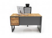 STRAIGHT DESKS