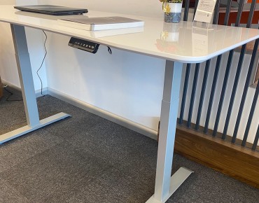 OX HEIGHT ADJUSTABLE TABLE