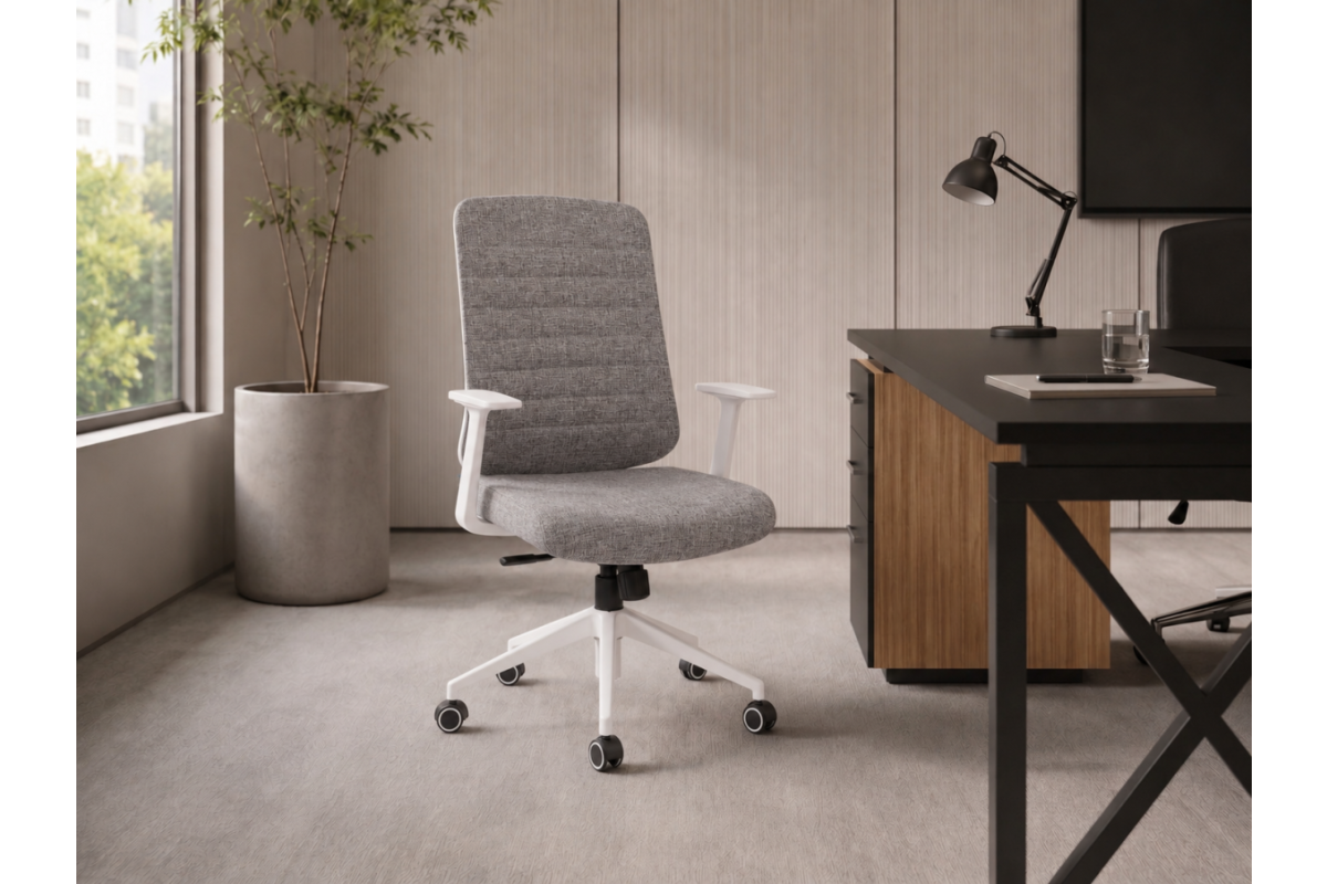 PHOENIX WHITE WORKING CHAIR