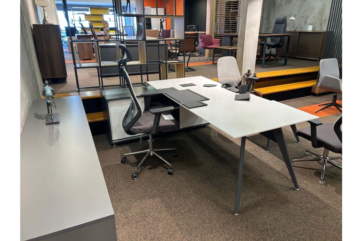 TARSUS ETEJERLİ ÇALIŞMA - OUTLET - MODOKO MERKEZ