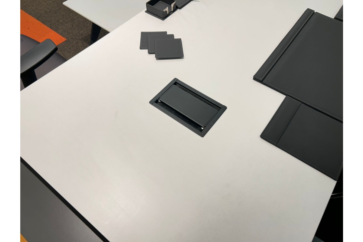 TARSUS ETEJERLİ ÇALIŞMA - OUTLET - MODOKO MERKEZ